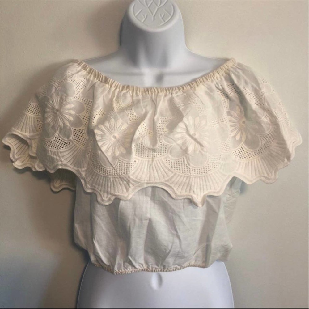 NEW Signature8 Off the Shoulder Top (S)